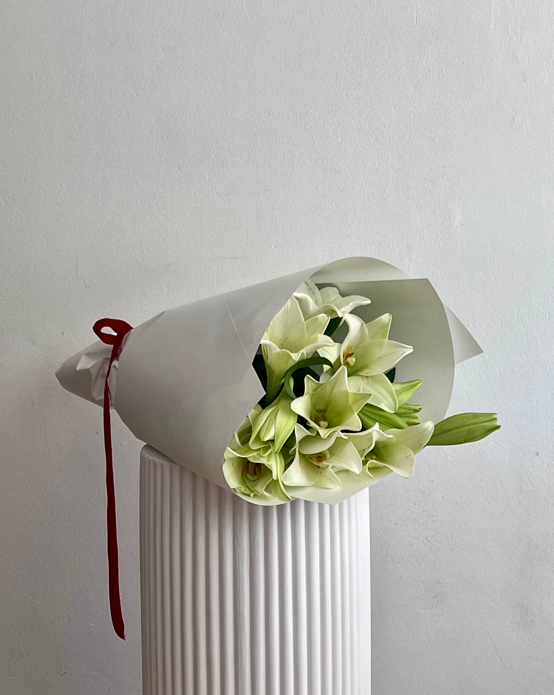 Graceful Christmas Lily Bouquet